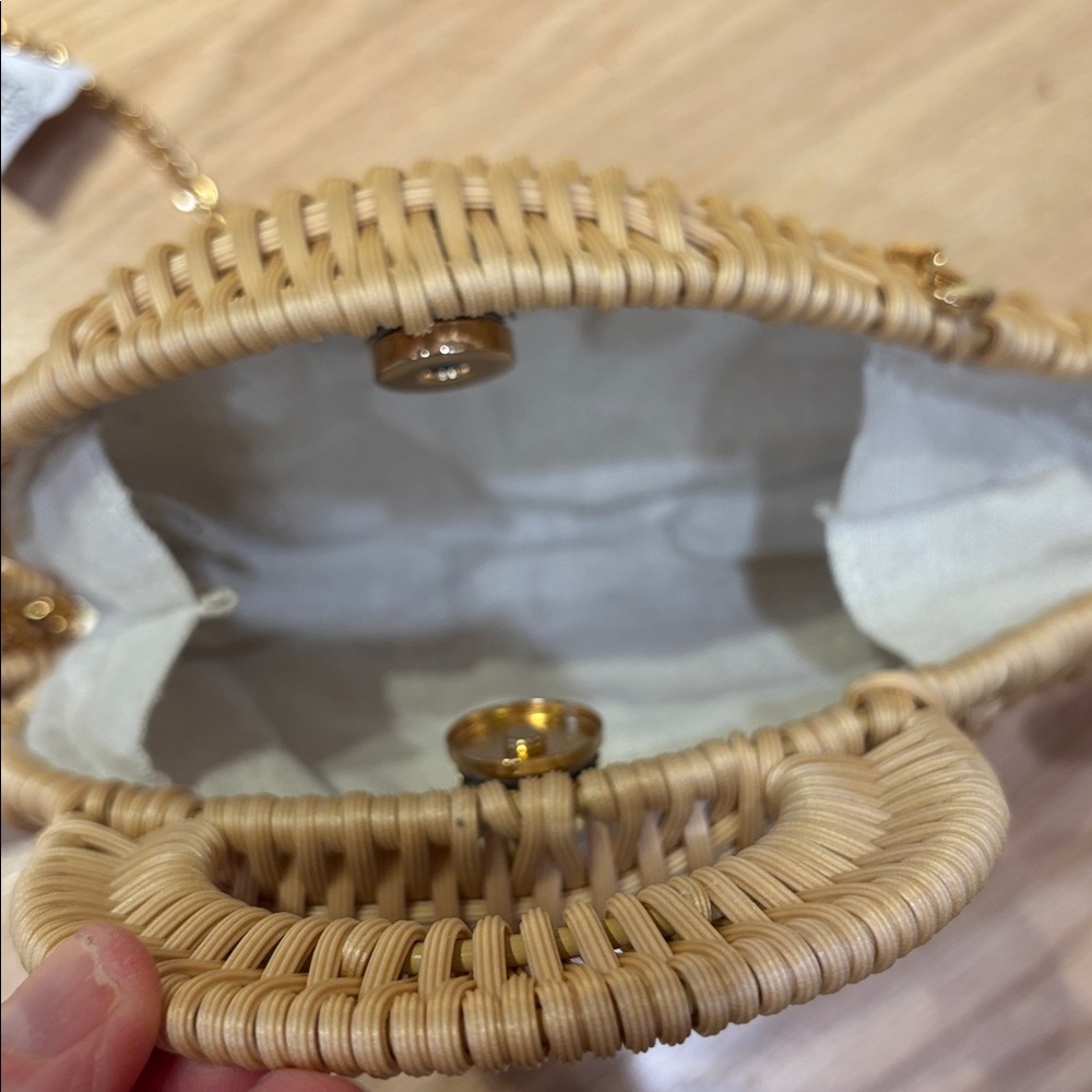 NWT Tommy Bahama Natural Wicker Whale crossbody/ Handbag - Picture 3 of 6